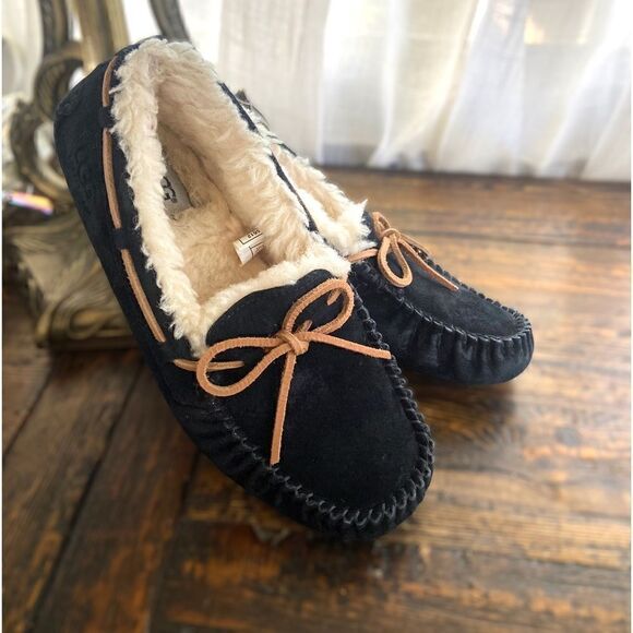 UGG Dakota Suede Moccasin Bow Indoor Outdoor Women's Slipper Shoe US 7 - Picture 9 of 13
